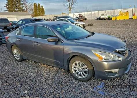 2015 Nissan Altima 2.5 из США, поврежденный, VIN 1N4AL3AP5FC419953